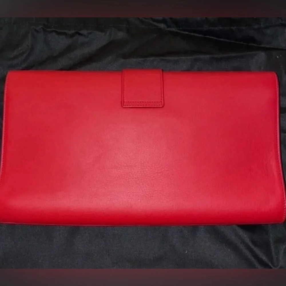 YSL Clutch - Picture 3 of 5